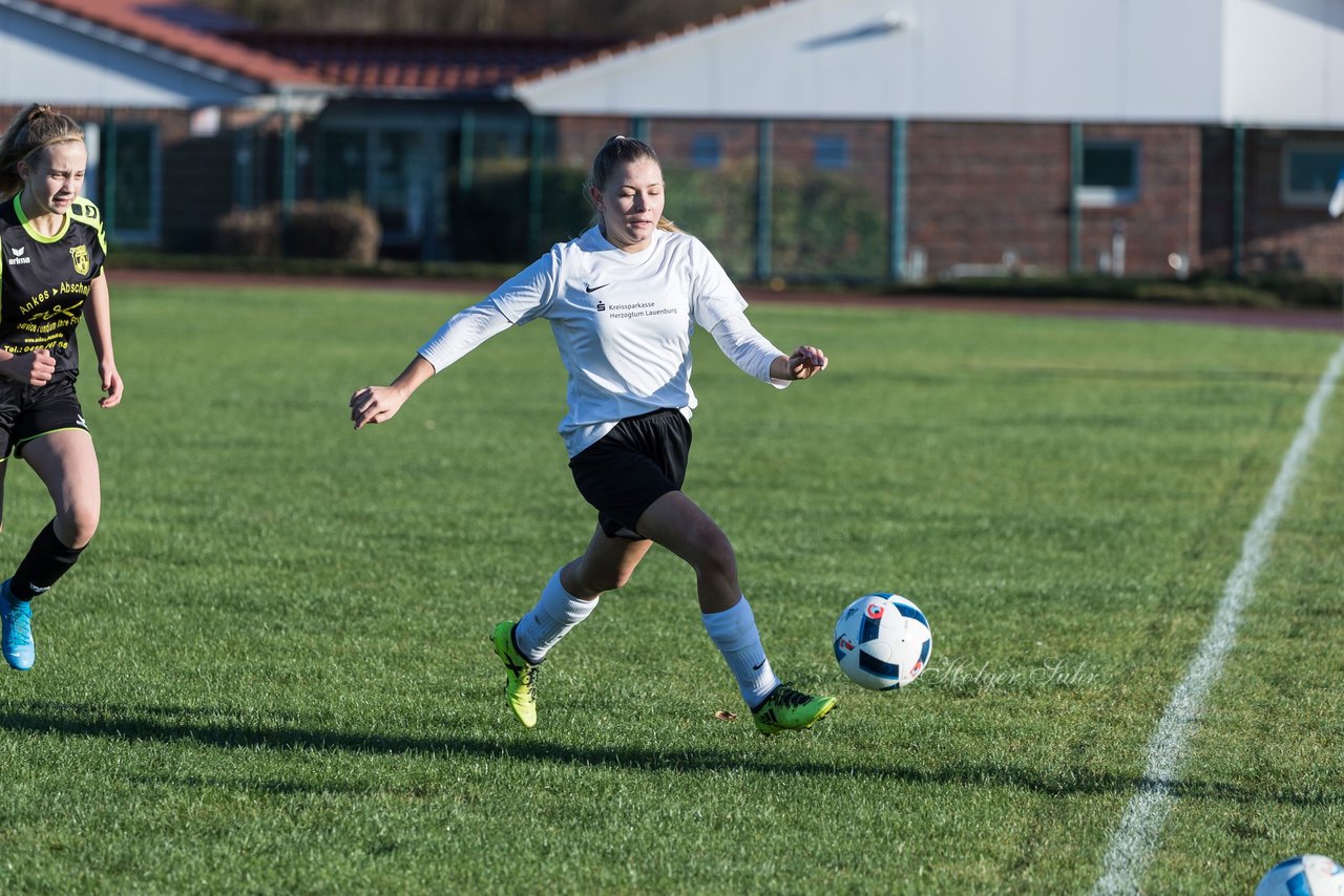 Bild 187 - B-Juniorinnen MSG Steinhorst Krummesse - SV Frisia 03 Risum Lindholm : Ergebnis: 0:5